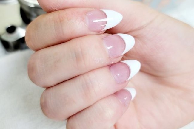 White Minimal Chevron Nail Art